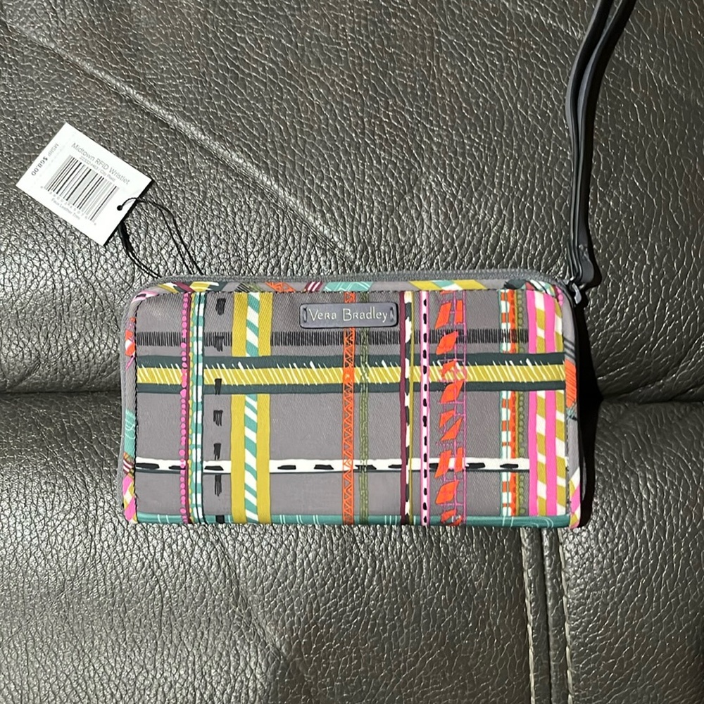 Vera Bradley midtown RFID wristlet in city plaid
